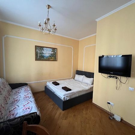 Central House Lwów Zewnętrze zdjęcie